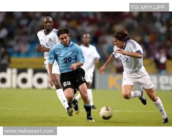 足球历史上最拉胯的球星是谁他为何一直未能达到预期水平