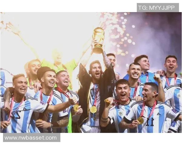 全球顶级足球球员一览：从梅西到C罗的传奇之路与赛场风采